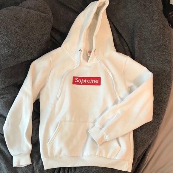 Medium White supreme hoodie - Picture 1 of 1
